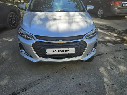 Chevrolet Onix 2025 года за 6 300 000 тг. в Актобе – фото 4