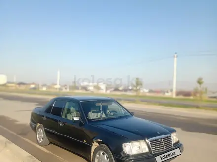 Mercedes-Benz E 220 1995 года за 1 500 000 тг. в Шымкент – фото 3