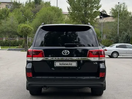 Toyota Land Cruiser 2018 года за 36 500 000 тг. в Алматы – фото 12
