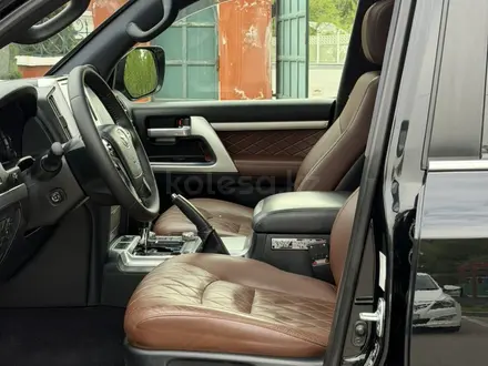 Toyota Land Cruiser 2018 года за 36 500 000 тг. в Алматы – фото 18