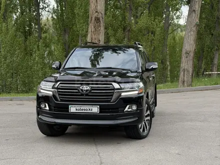 Toyota Land Cruiser 2018 года за 36 500 000 тг. в Алматы – фото 3