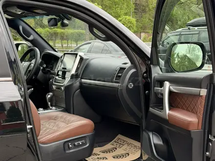 Toyota Land Cruiser 2018 года за 36 500 000 тг. в Алматы – фото 22