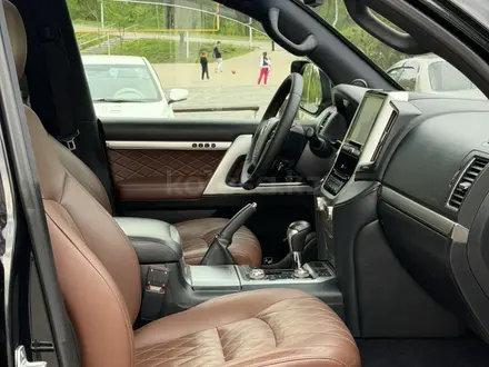 Toyota Land Cruiser 2018 года за 36 500 000 тг. в Алматы – фото 23