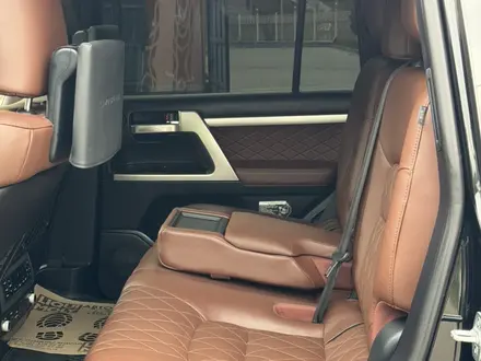 Toyota Land Cruiser 2018 года за 36 500 000 тг. в Алматы – фото 30
