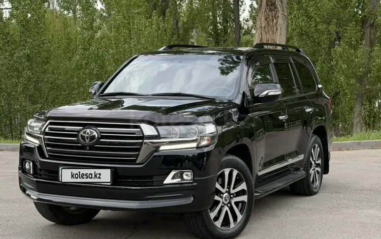 Toyota Land Cruiser 2018 годаүшін36 500 000 тг. в Алматы