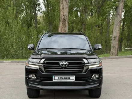 Toyota Land Cruiser 2018 года за 36 500 000 тг. в Алматы – фото 4