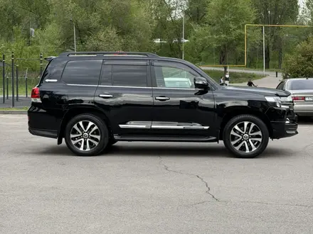 Toyota Land Cruiser 2018 года за 36 500 000 тг. в Алматы – фото 9
