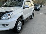 Toyota Land Cruiser Prado 2008 года за 13 700 000 тг. в Алматы – фото 5