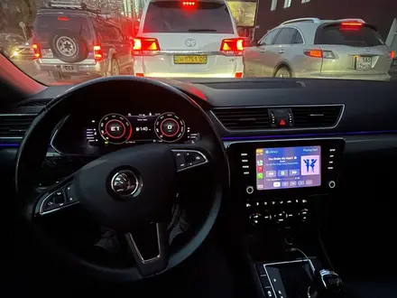 Skoda Superb 2019 года за 11 000 000 тг. в Алматы – фото 7