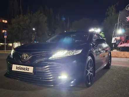 Toyota Camry 2018 года за 12 500 000 тг. в Тараз