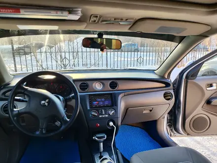 Mitsubishi Outlander 2003 года за 3 900 000 тг. в Усть-Каменогорск – фото 2