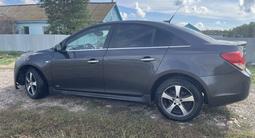 Chevrolet Cruze 2011 годаfor2 600 000 тг. в Петропавловск – фото 3