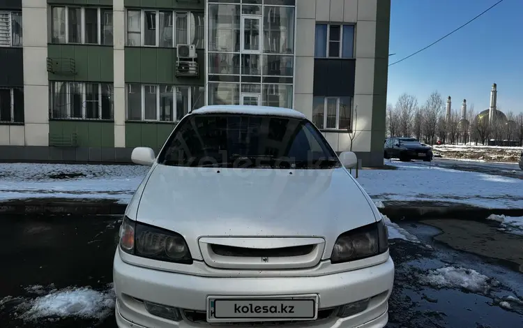 Toyota Ipsum 1997 годаfor3 550 000 тг. в Алматы