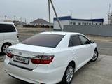 Toyota Camry 2015 года за 9 500 000 тг. в Атырау – фото 3