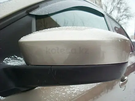 Зеркало VW Volkswagen Polo за 5 000 тг. в Актобе