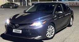 Toyota Camry 2019 года за 8 000 000 тг. в Атырау – фото 4
