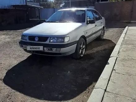 Volkswagen Passat 1995 года за 1 650 000 тг. в Алматы – фото 32