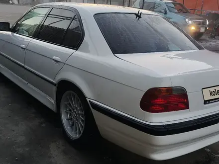 BMW 740 2001 года за 5 000 000 тг. в Алматы – фото 4