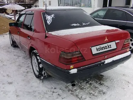 Mercedes-Benz E 200 1994 года за 649 000 тг. в Астана – фото 41