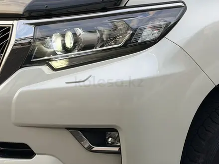 Toyota Land Cruiser Prado 2018 года за 21 900 000 тг. в Алматы – фото 18