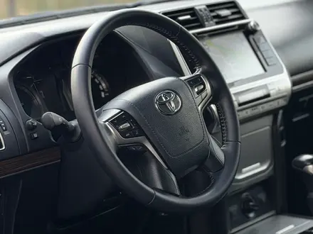 Toyota Land Cruiser Prado 2018 года за 21 900 000 тг. в Алматы – фото 20