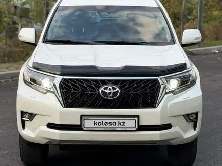 Toyota Land Cruiser Prado 2018 года за 21 900 000 тг. в Алматы – фото 19