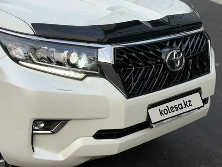 Toyota Land Cruiser Prado 2018 года за 21 900 000 тг. в Алматы – фото 3