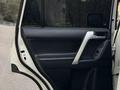 Toyota Land Cruiser Prado 2018 года за 21 900 000 тг. в Алматы – фото 28