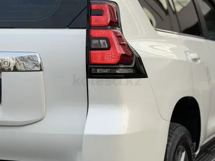 Toyota Land Cruiser Prado 2018 года за 21 900 000 тг. в Алматы – фото 9