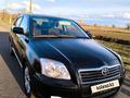 Toyota Avensis 2005 годаfor6 800 000 тг. в Караганда