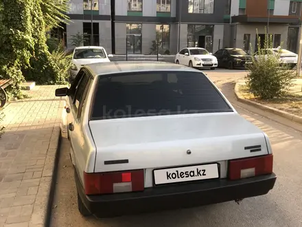 ВАЗ (Lada) 21099 2003 года за 700 000 тг. в Шымкент – фото 2