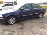 Volkswagen Passat 2004 года за 2 300 000 тг. в Бишкуль – фото 2