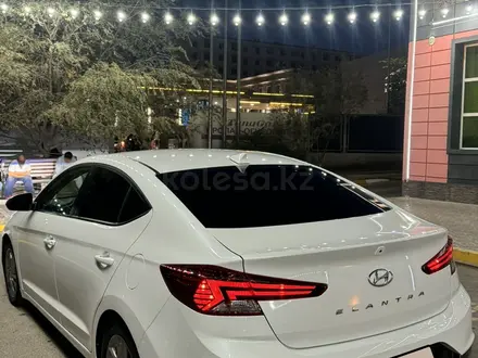 Hyundai Elantra 2019 года за 5 000 000 тг. в Актау – фото 4