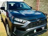 Toyota RAV4 2020 года за 15 500 000 тг. в Актобе