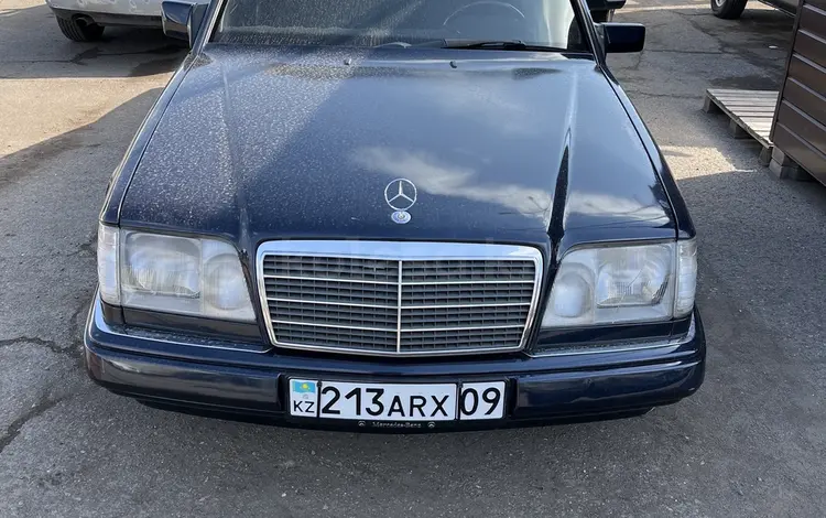 Mercedes-Benz E 260 1991 годаүшін2 500 000 тг. в Караганда