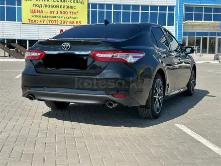 Toyota Camry 2023 года за 20 500 000 тг. в Актобе – фото 5
