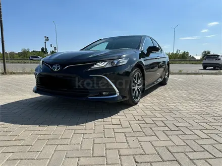 Toyota Camry 2023 года за 20 500 000 тг. в Актобе – фото 8