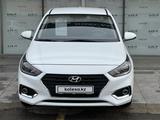 Hyundai Accent 2018 года за 7 500 000 тг. в Шымкент – фото 2