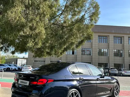 BMW 530 2023 года за 25 500 000 тг. в Алматы – фото 20