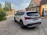 Hyundai Santa Fe 2021 года за 16 000 000 тг. в Кызылорда – фото 3