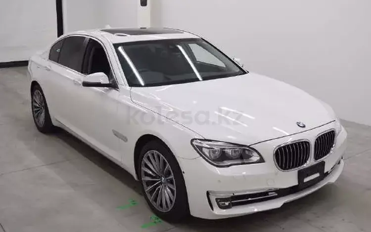 BMW 750 2011 года за 500 000 тг. в Актау