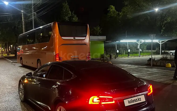 Tesla Model S 2014 годаfor13 600 000 тг. в Алматы
