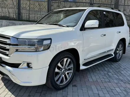 Toyota Land Cruiser 2017 года за 38 500 000 тг. в Шымкент