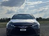 Toyota Camry 2017 года за 6 000 000 тг. в Актобе – фото 3