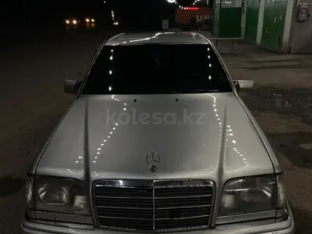 Mercedes-Benz E 280 1994 года за 2 000 000 тг. в Алматы – фото 10