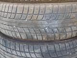 Зимние шины 225 60 17 за 55 000 тг. в Аксукент