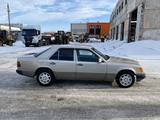 Mercedes-Benz E 200 1992 года за 2 100 000 тг. в Кокшетау – фото 3