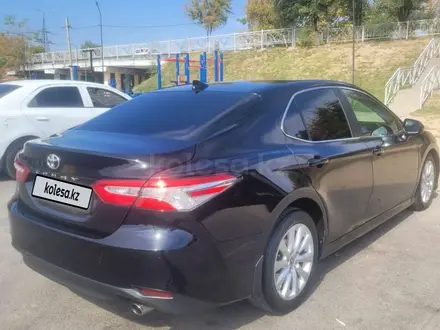 Toyota Camry 2020 года за 10 000 000 тг. в Шымкент – фото 6