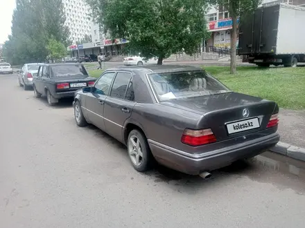 Mercedes-Benz E 200 1995 года за 1 500 000 тг. в Астана