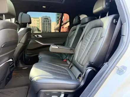 BMW X7 2021 года за 40 000 000 тг. в Астана – фото 27